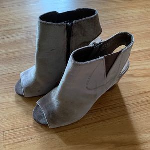 Steve Madden Velvet Heels